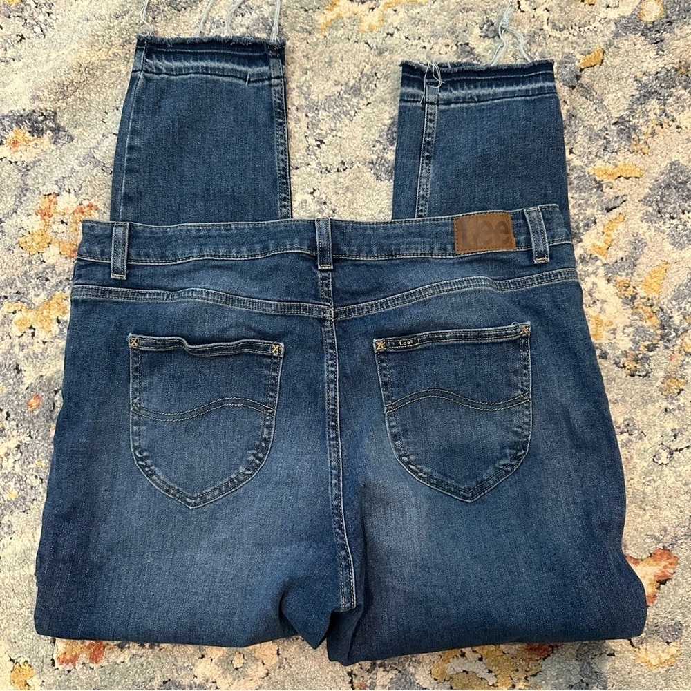 Lee Heritage Slim Fit Skinny Hi-Rise Blue Jeans - Picture 5 of 5